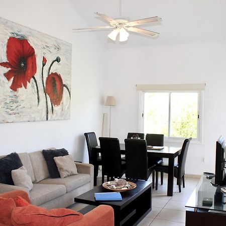 Limnaria Westpark Apartment Paphos Ngoại thất bức ảnh