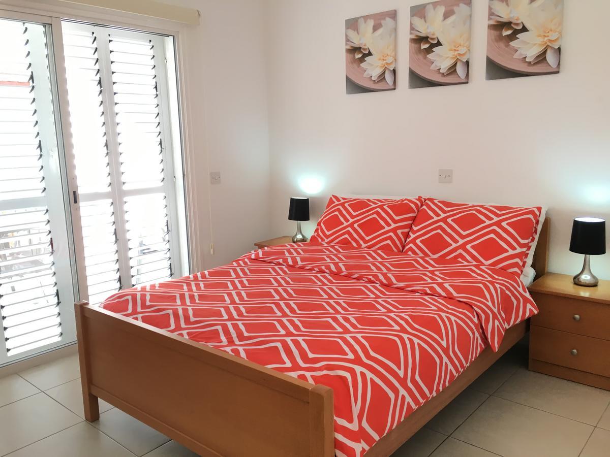 Limnaria Westpark Apartment Paphos Ngoại thất bức ảnh